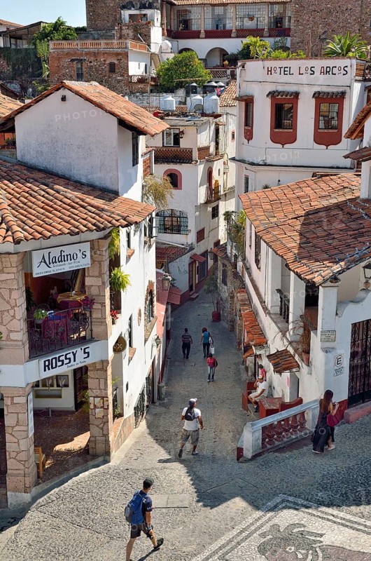 View from the town hall into the narrow streets of Taxco de Alarcon