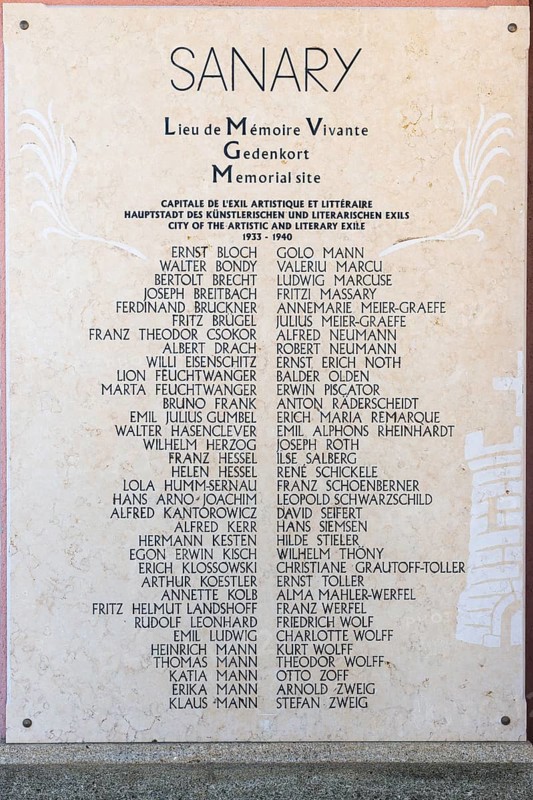 Memorial plaque to German-speaking writers and artists who lived here between 1933 and 1945 in exile, Sanary-sur-Mer