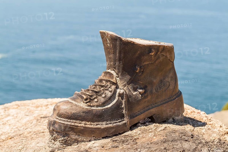 Pilgrim shoe bronze
