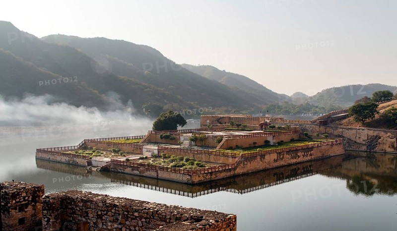 Kesar Kyari Bagh palace gardens in the lake