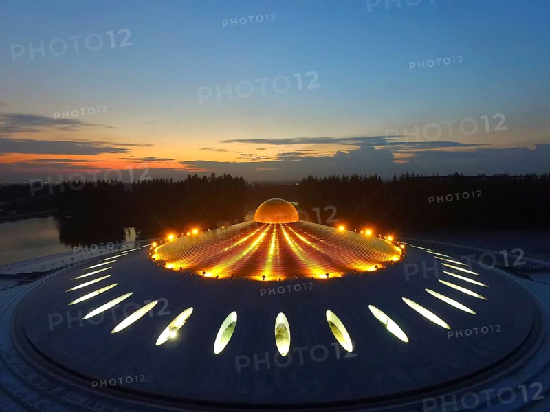 Phra Mongkol Thepmuni Memorial Hall