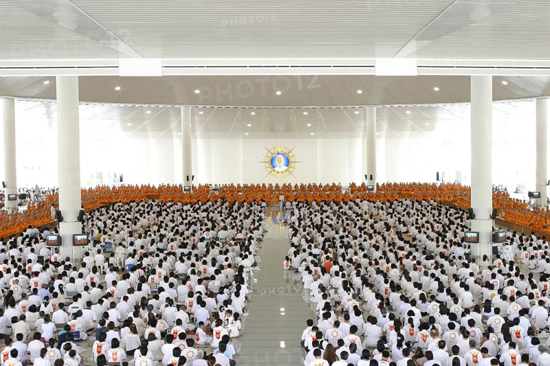 Dining hall in the Wat Phra Dhammakaya temple