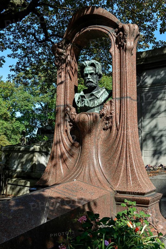 Emile Zola's grave