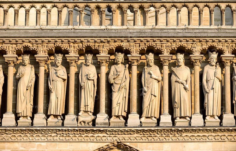 Part of the royal gallery on the portal zone