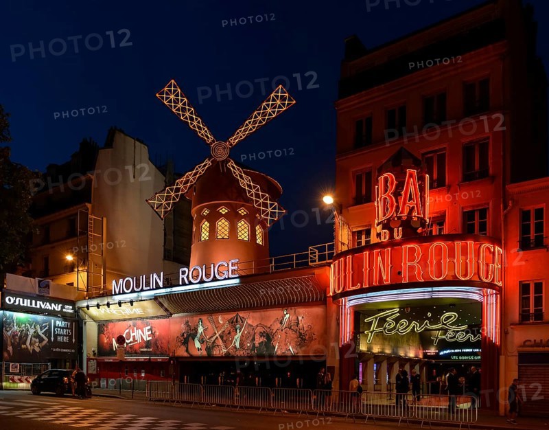 Moulin Rouge at night