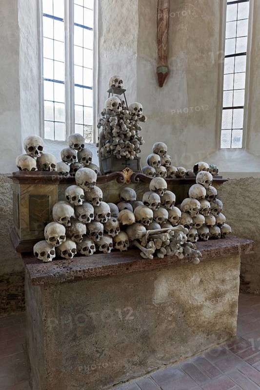 Altar with skull and bones