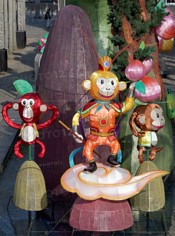 Monkey figures as lanterns