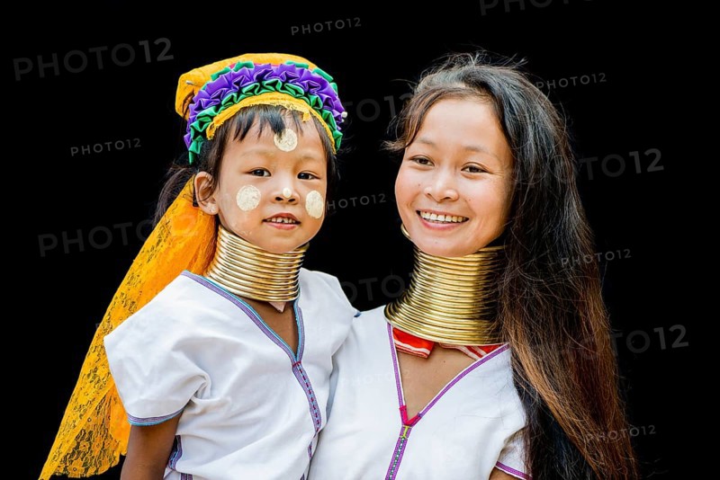 Kayan hill tribe mother and daughter