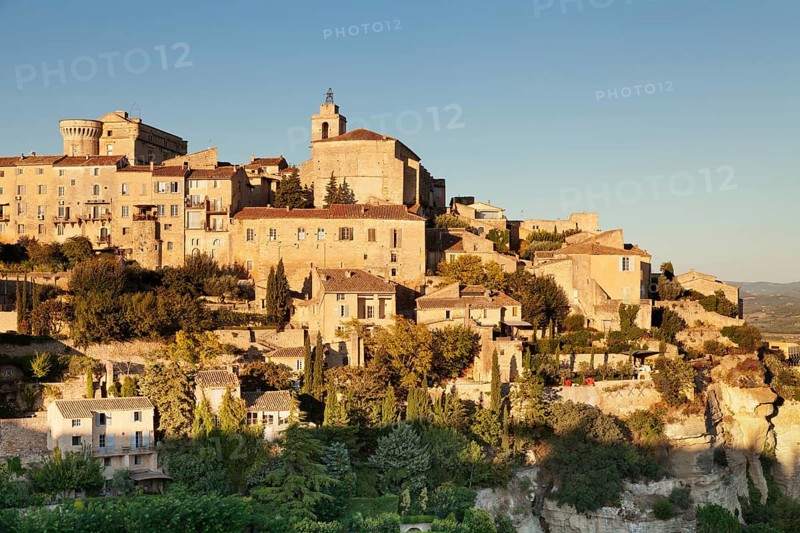 Historic centre with Renaissance castle