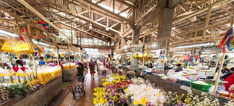 Florist in a sales hall