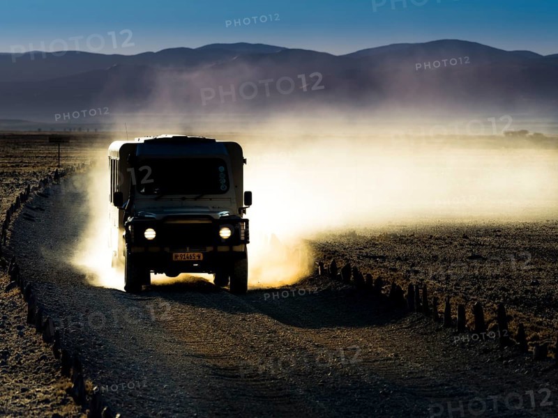 Land Rover driving in the Kulala Wilderness Reserve