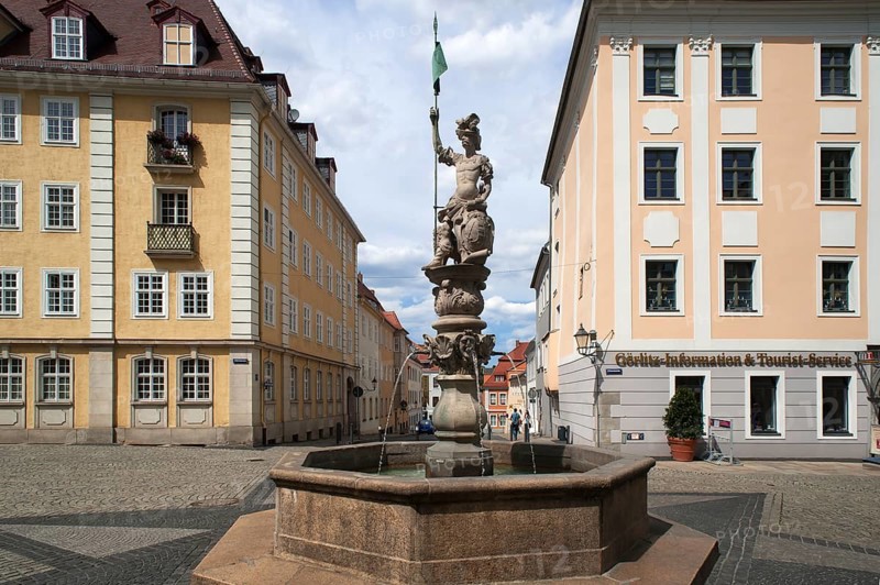 Georgsbrunnen fountain