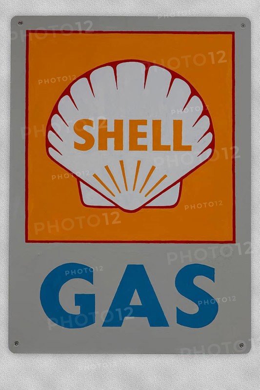 Old Shell sign on wall