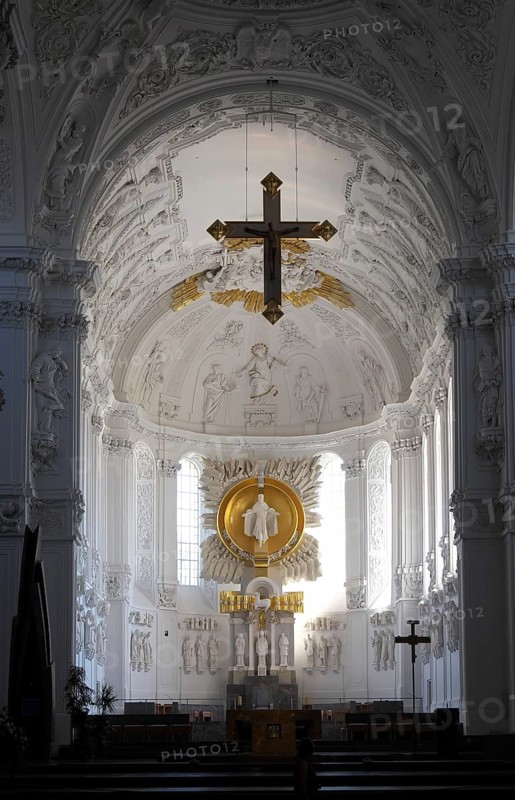 Inside Kiliansdom
