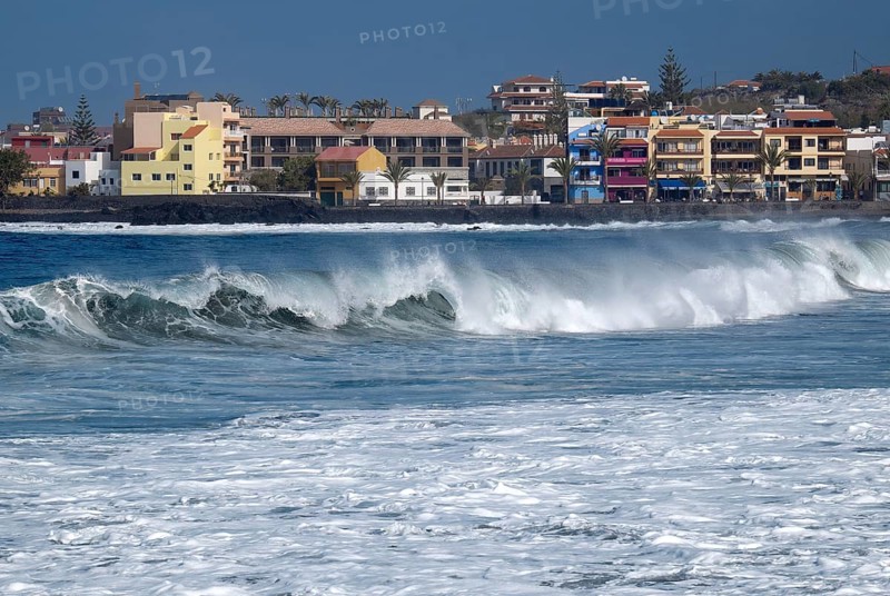 Churning sea at La Playa
