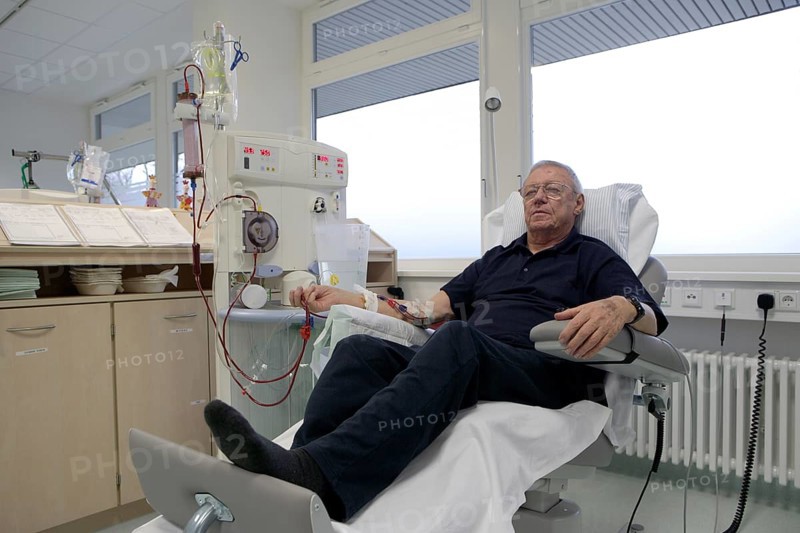 Patient during outpatient dialysis in the dialysis center of the Dominikus Krankenhaus hospital