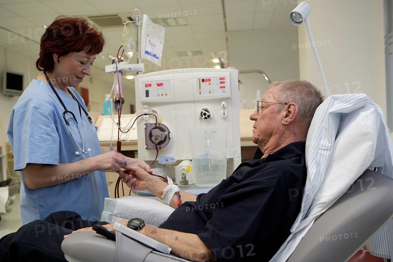 Patient and nurse during outpatient dialysis in the dialysis center of the Dominikus Krankenhaus hospital