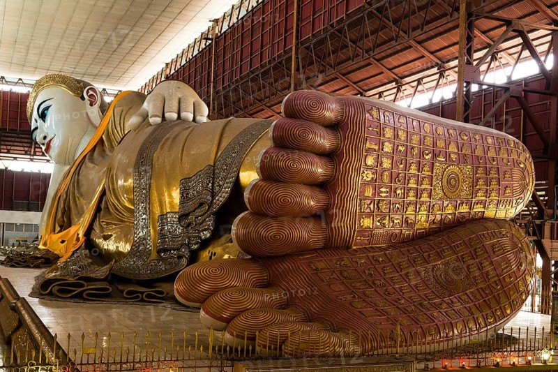Reclining Buddha of Chaukhtatgyi Paya