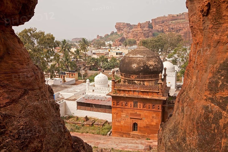 Mosque at the Hindu cave temples