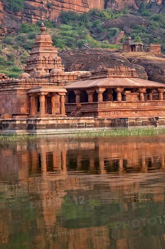 Bhuthanatha temple on lake Agastya