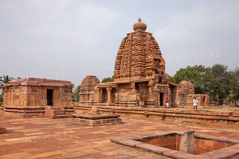 Temple building from the Chalukya dynasty