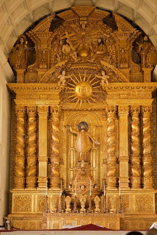 Altar of the Basilica do Bom Jesus