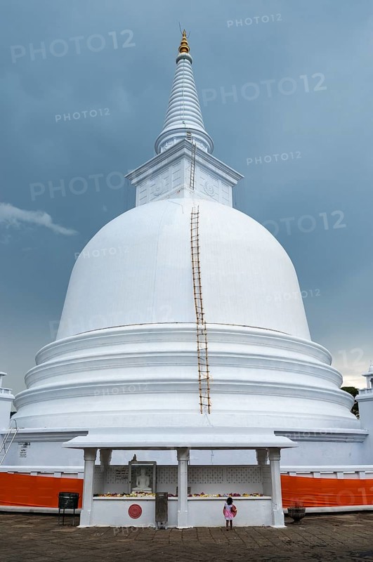 Ancient Buddhist Mahiyangana Raja Maha Vihara Temple
