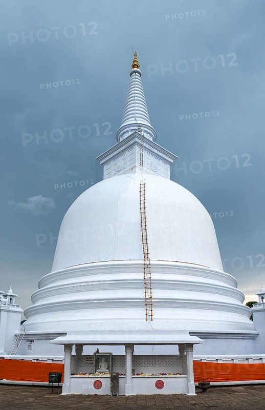 Ancient Buddhist Mahiyangana Raja Maha Vihara Temple