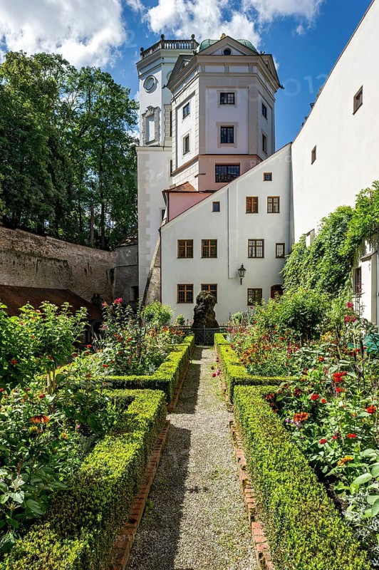 Grosser and Kleiner Wasserturm water towers