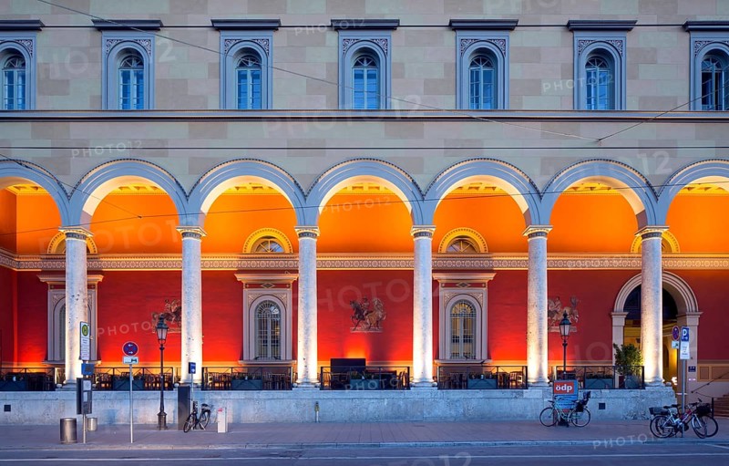 Exclusive office and residential building Palais at the Opera House with portico