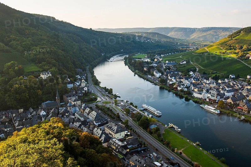 View across Traben-Trarbach and the Moselle river
