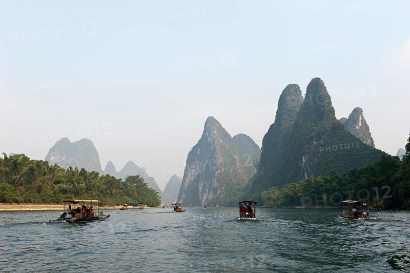 Simple rafts on the river