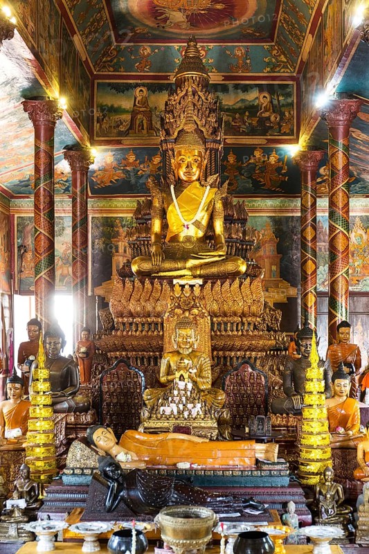 Bronze statue and altar