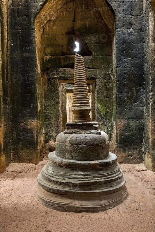 Cella with a stupa