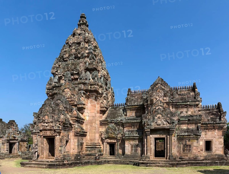 Prang and Mandapa