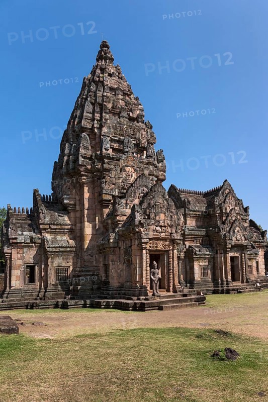 Prang and Mandapa