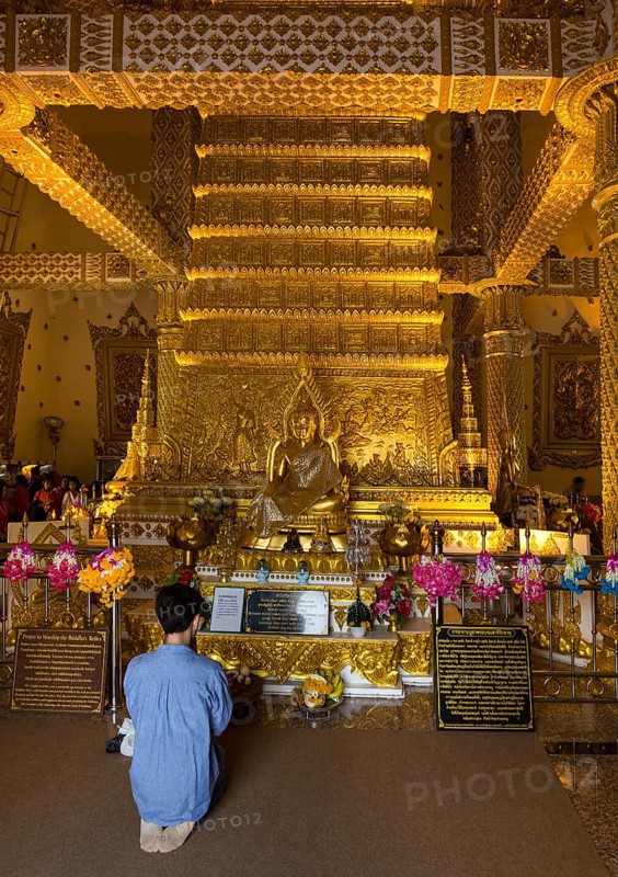 Wat Phra That Nong Bua