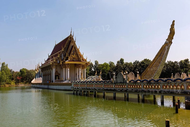 Wat Sa Suk Prasan temple ship in Wat Ban Na Muang