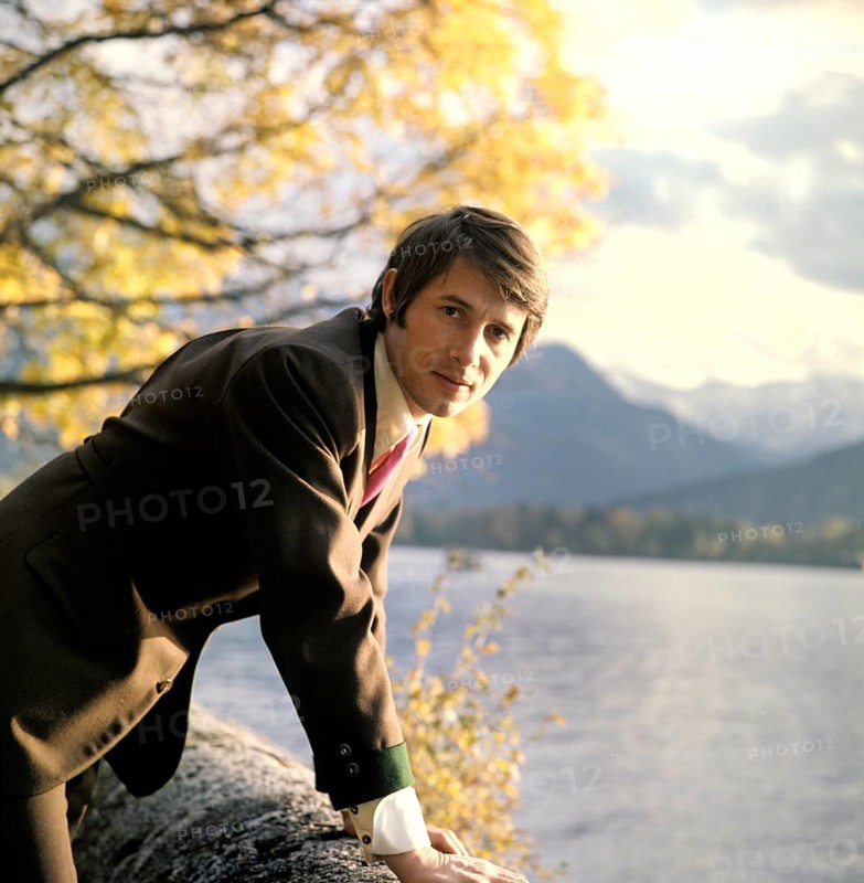 Pop star Udo Jurgens on a lake