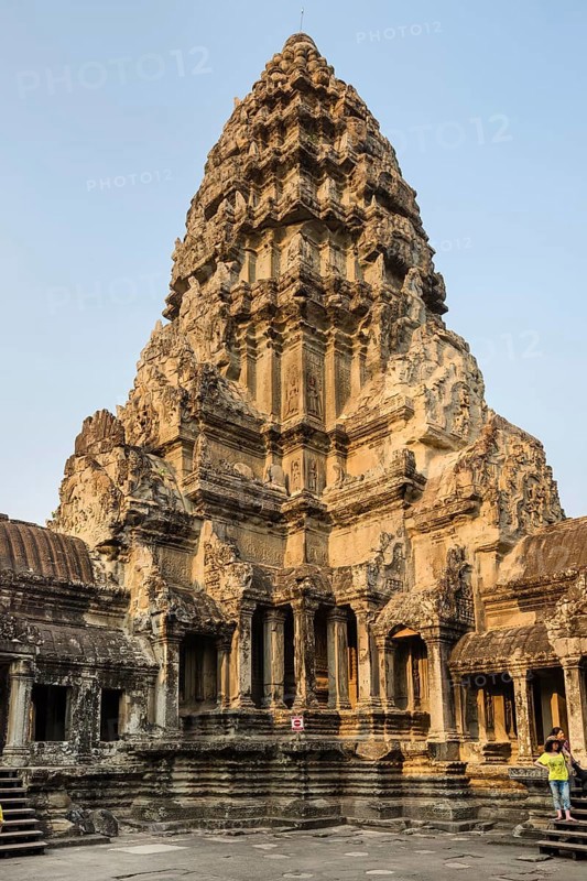 The Central Prasat on the third level