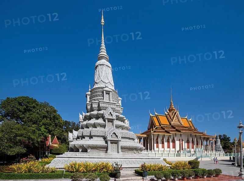 Stupa of King Norodom Suramarit in front of the Silver Pagoda in the Royal Palace District
