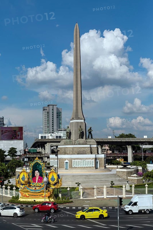 Victory monument