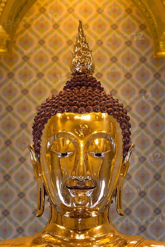Wat Traimit Temple