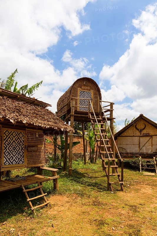 Traditional lodge in Senmonorom