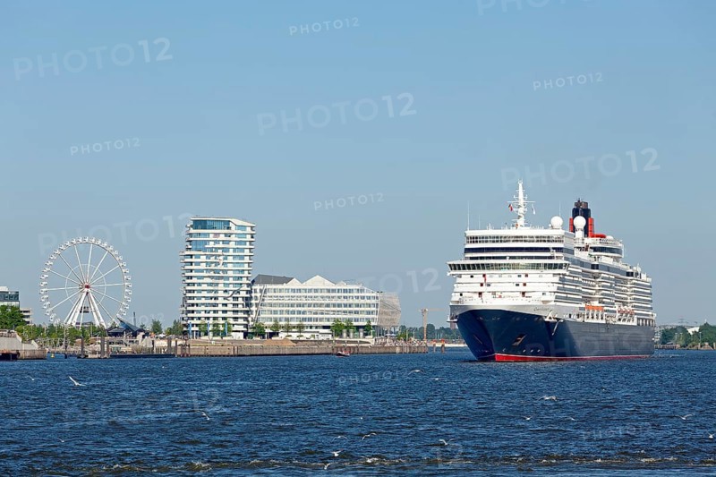 Cruise ship Queen Elizabeth