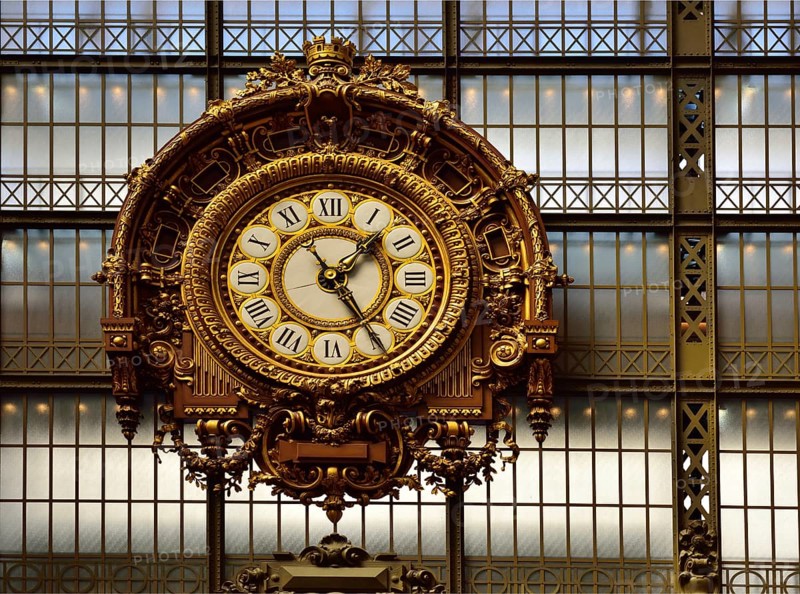 Belle Epoque train station clock