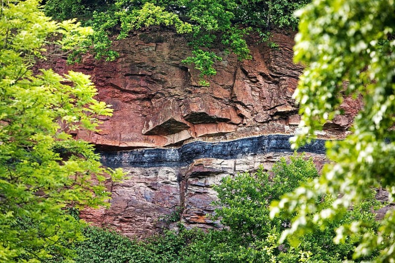 Geological outcrop with overground coal seam