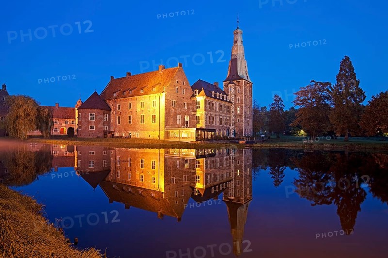 Raesfeld Moated Castle at dusk