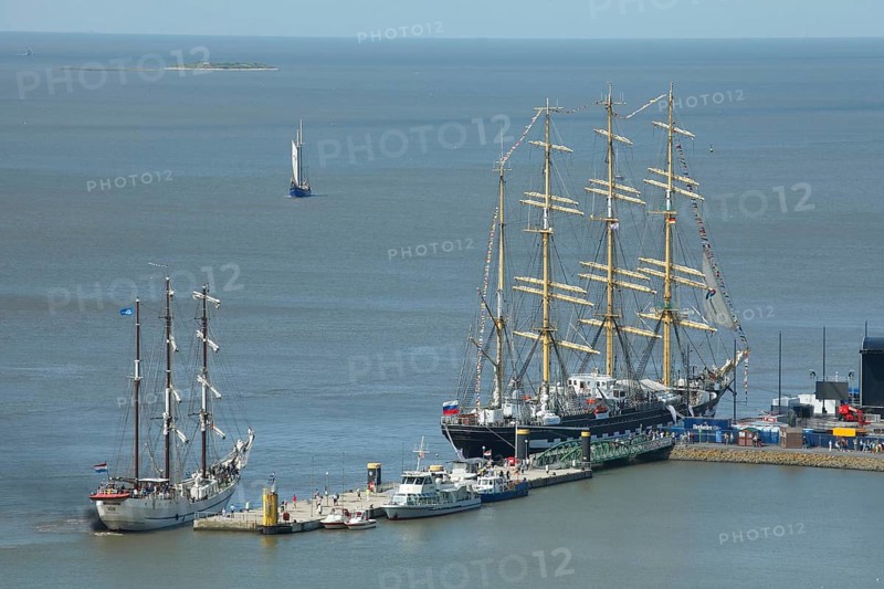 Pier with sailing ship on Weser