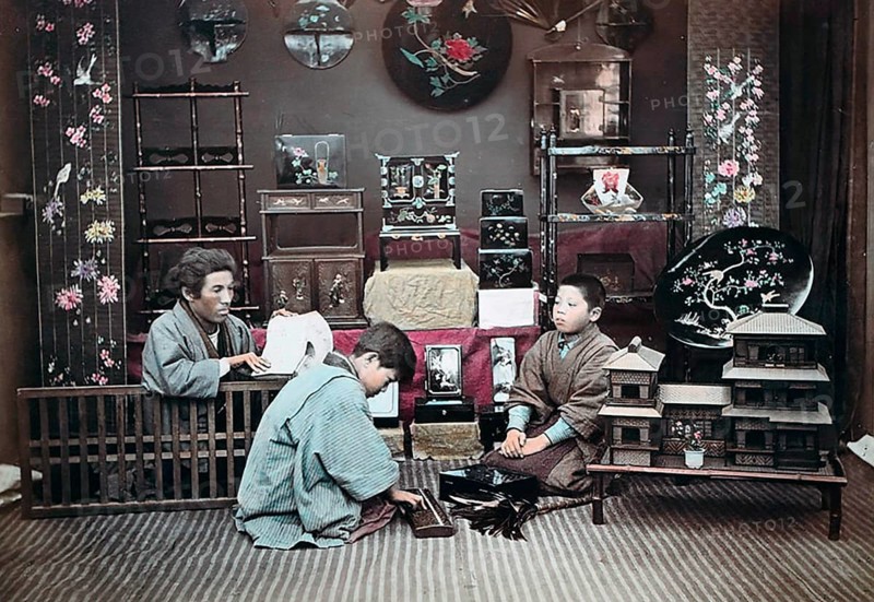 Curio dealers